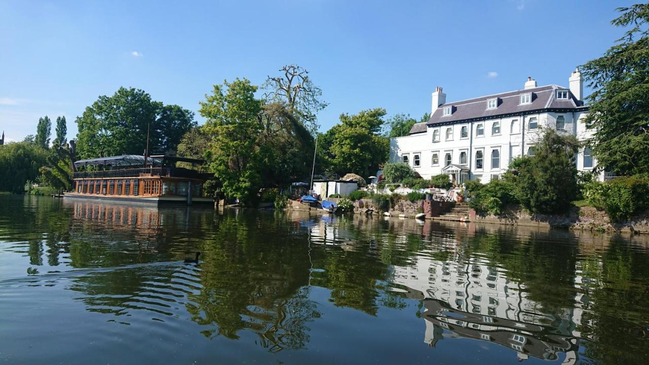 Tulana Taggs - Floating Home On Idyllic Island Hampton Hill Exterior foto